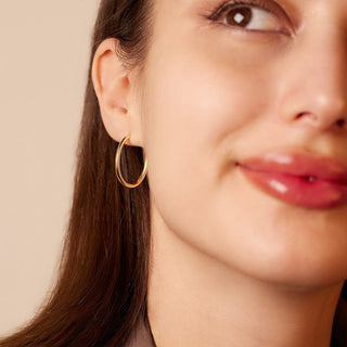 Minimalistic Round Gold Drop Earrings in 9K Yellow Gold